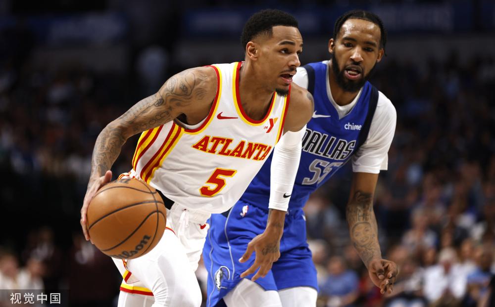 他们背后有 他们背后有