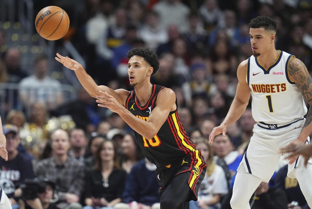 视频下方留 视频下方留